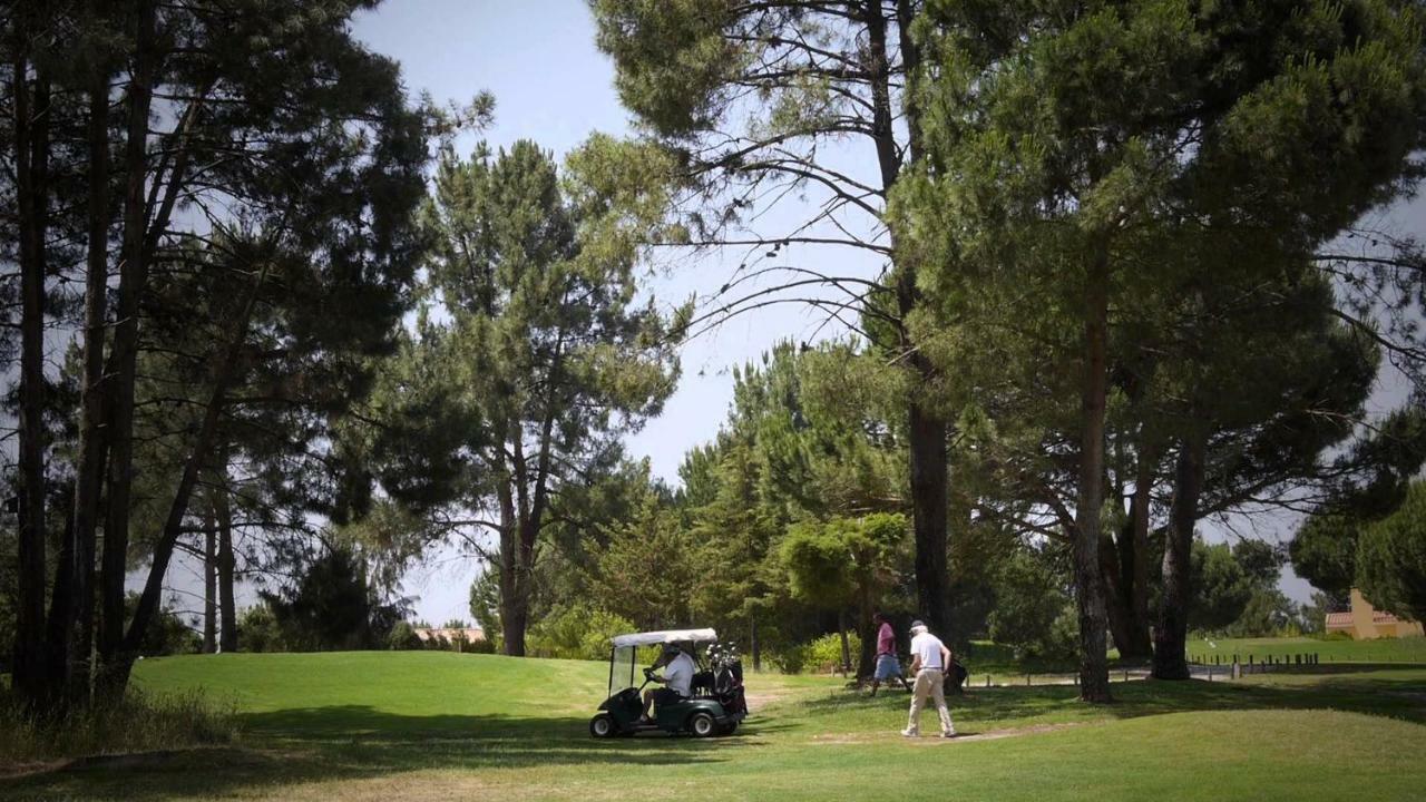 Sea Breeze Golf & Beach Villa 沙尔内卡 外观 照片