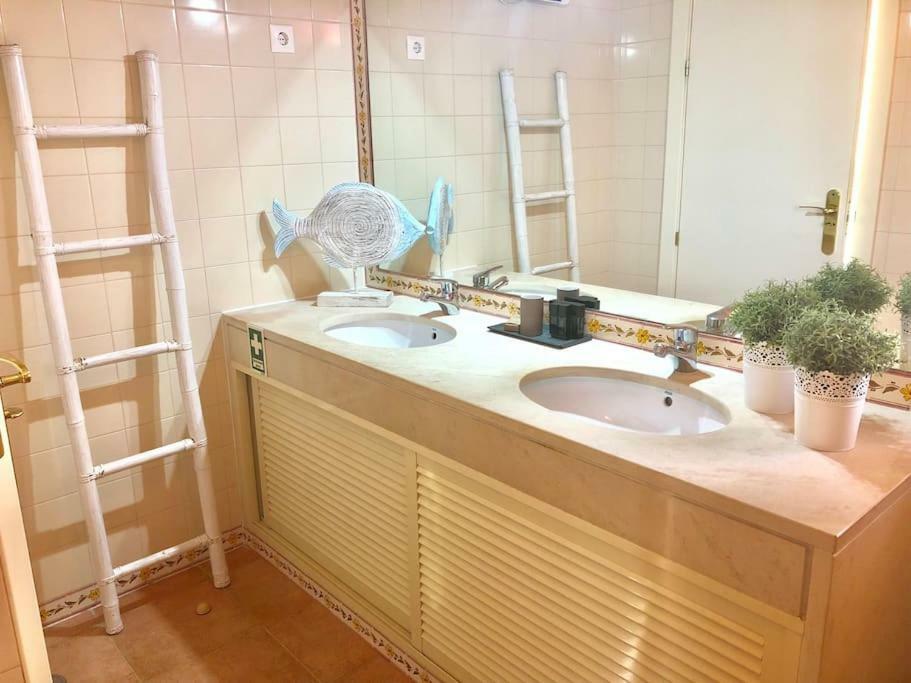 Sea Breeze Golf & Beach Villa 沙尔内卡 外观 照片