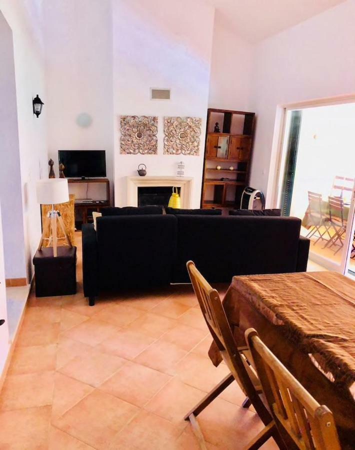 Sea Breeze Golf & Beach Villa 沙尔内卡 外观 照片